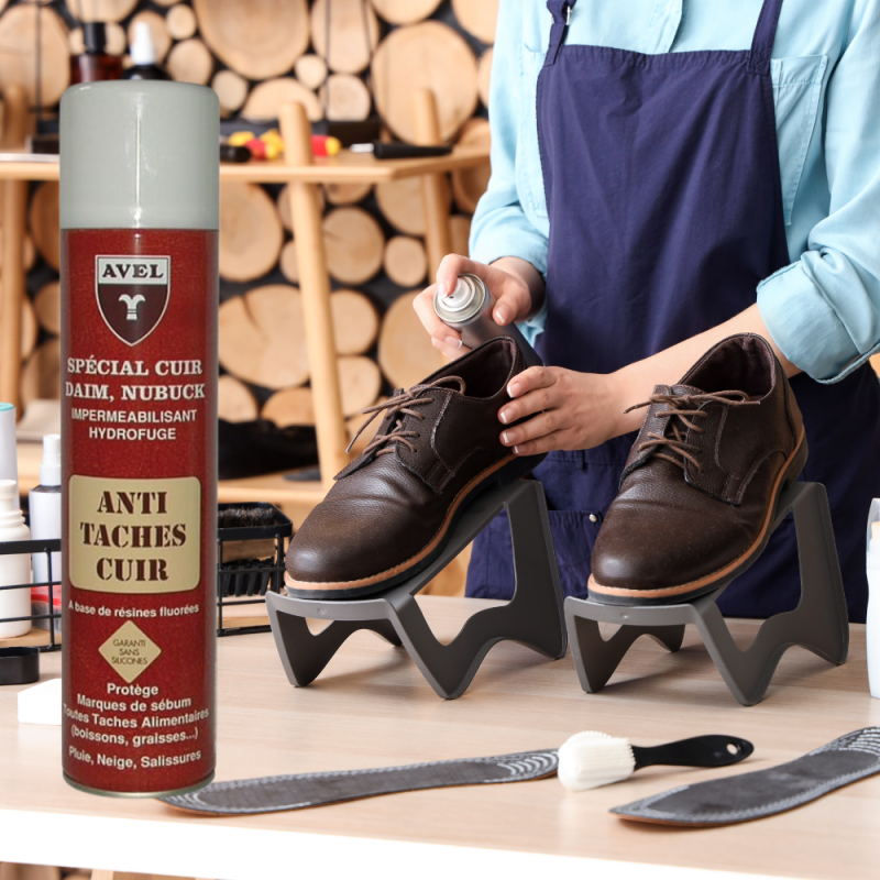 SAPHIR ANTI-TACHES CUIR AER.400ml